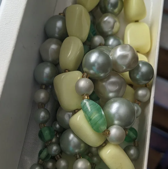 Two Vintage Necklaces Trifari & Japan - Picture 3 of 10